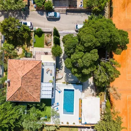 Villa B&d With Heated Pool